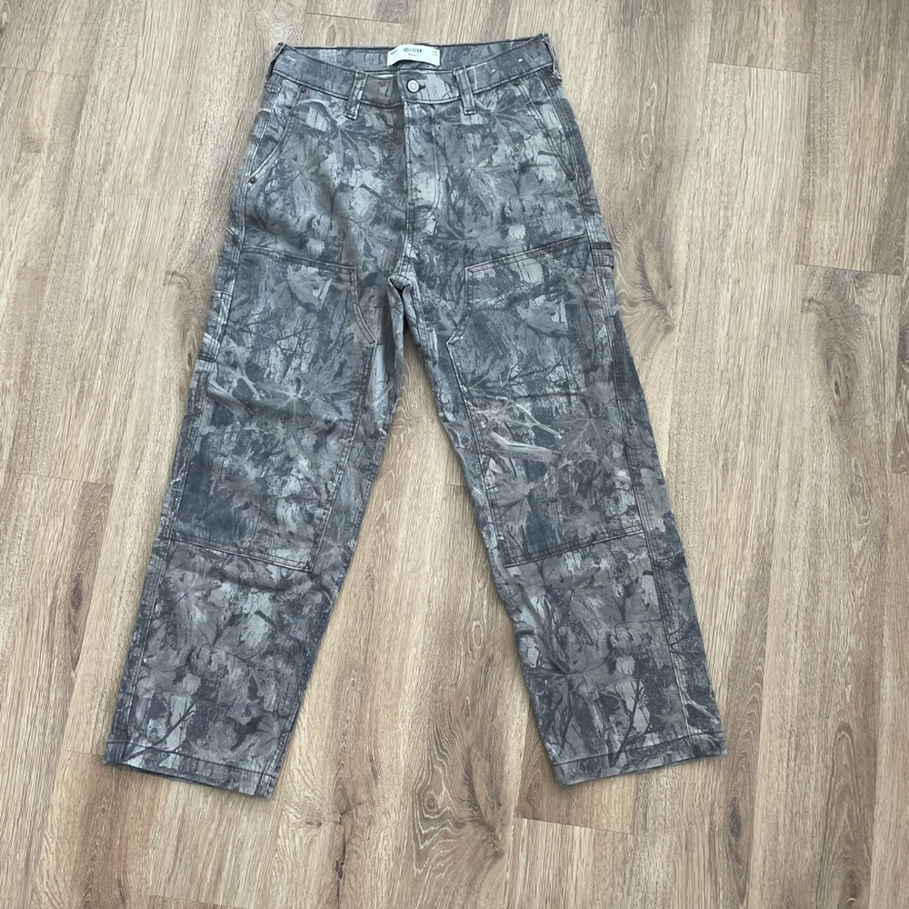 Hollister Gray Camouflage Baggy Pants